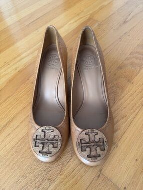 Tory Burch  Sally Closed Toe Wedge Pumps 8.5